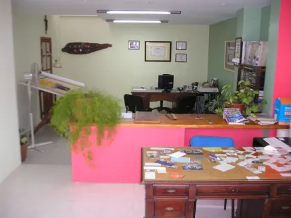 Vivienda unifamiliar y Local comercial