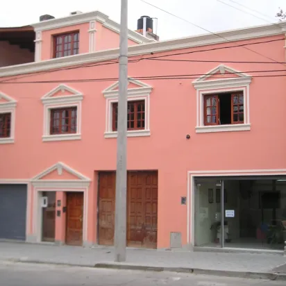 Vivienda unifamiliar y Local comercial